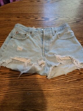Levis Jean Shorts Size 25